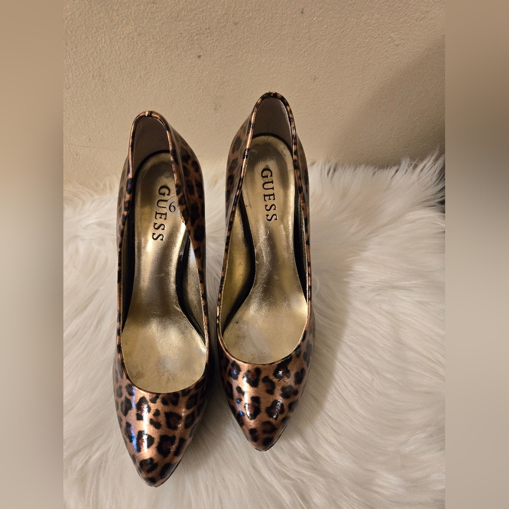 Guess Women's Shoes Patent Leopard Print Heels Point Toes Size US 6 1/2 M